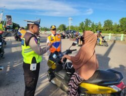 Bersama Instansi Terkait Sat Lantas Polres Paser Amankan Giat Pasar Ramadhan